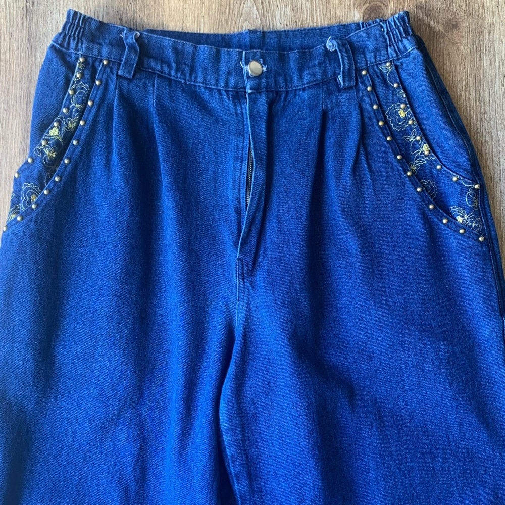 Vintage Women’s Gold Embroidered High-Waist Blue Jeans